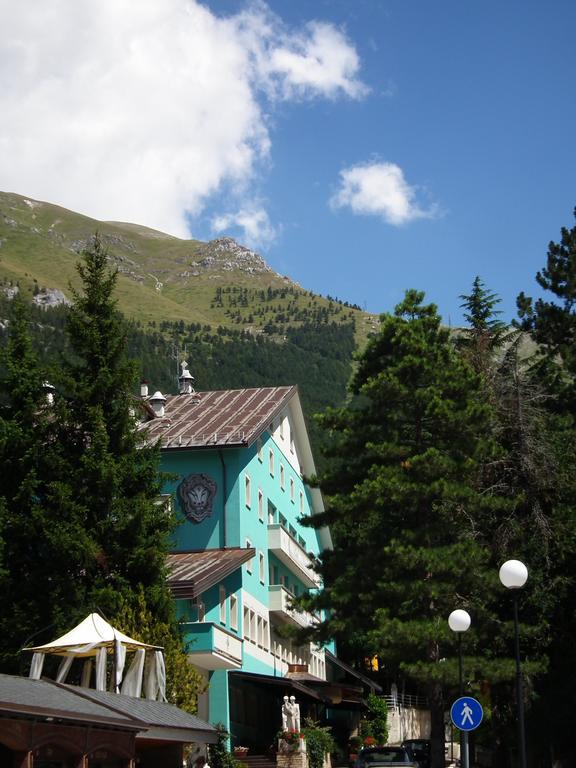 Hotel Fiordigigli LʼAquila Kültér fotó